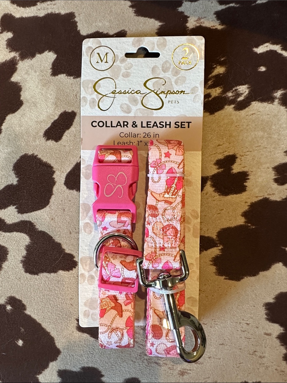 Dog leash and collar set. Cute pink western theme!